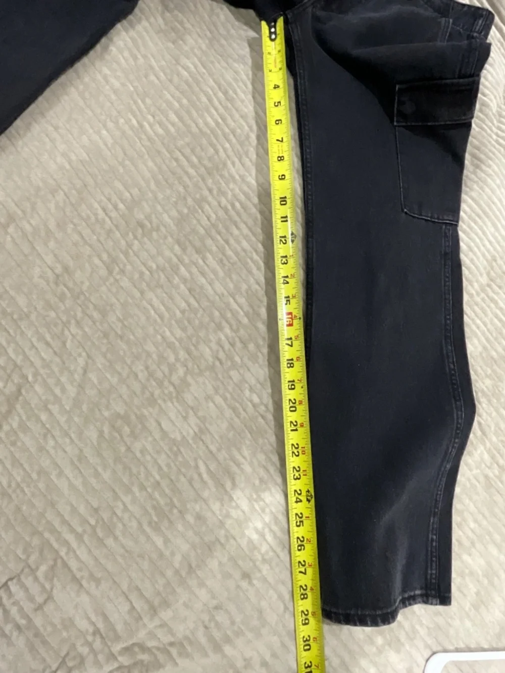 Aritzia Denim Forum “The ’90s Edie Lo-Rise Cargo” Size 27 - Picture 15 of 16